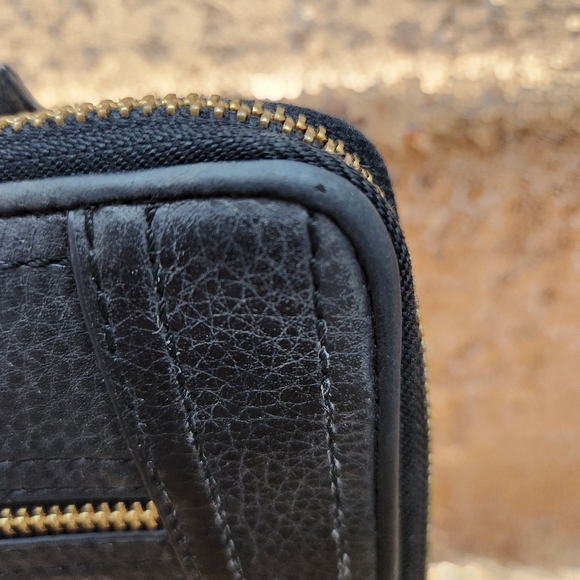 Michael Kors Black Leather Goldtone Hardware Long Zip Around Moxley Wall… - Picture 3 of 11